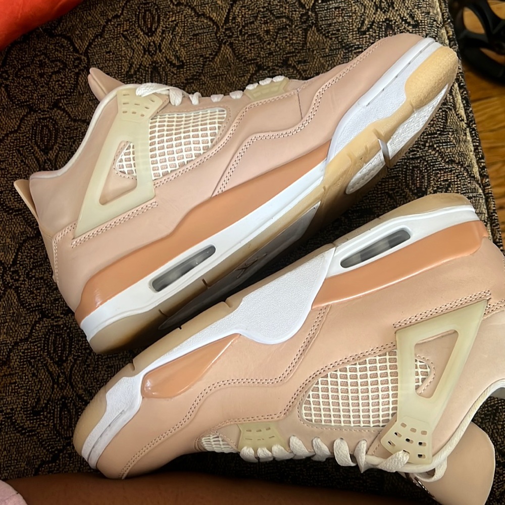 Nike Shimmers size 11 Women's